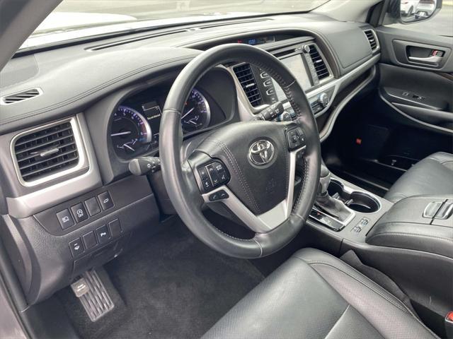 used 2019 Toyota Highlander car, priced at $30,713