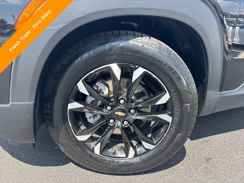 used 2023 Chevrolet TrailBlazer car, priced at $21,300