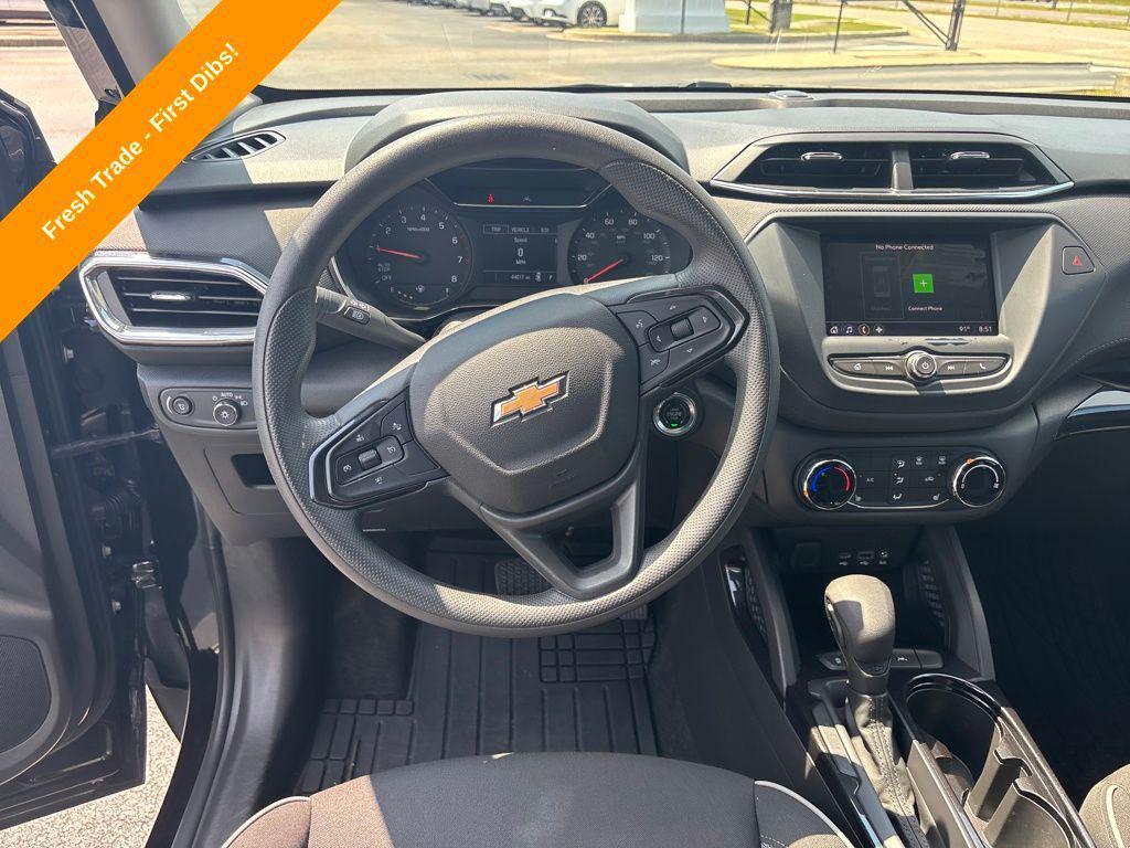 used 2023 Chevrolet TrailBlazer car, priced at $21,300