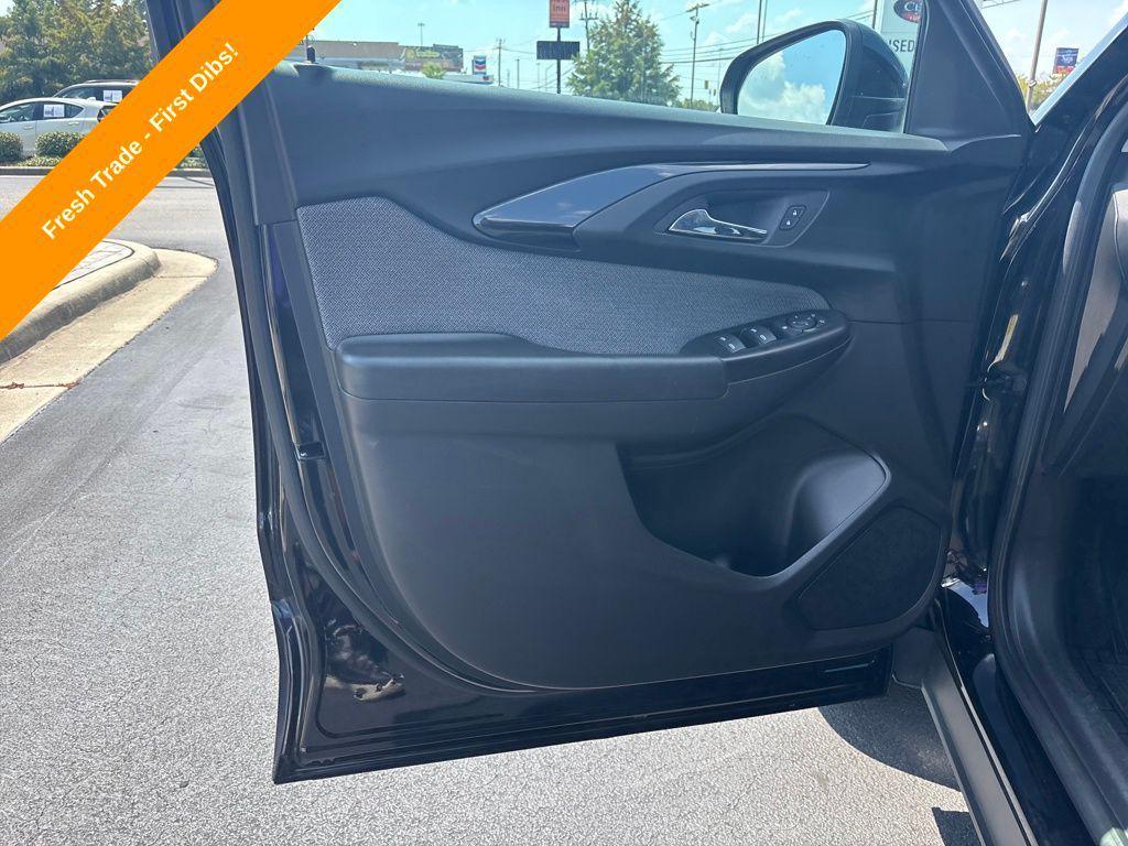 used 2023 Chevrolet TrailBlazer car, priced at $21,300