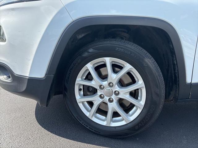 used 2017 Jeep Cherokee car, priced at $8,049