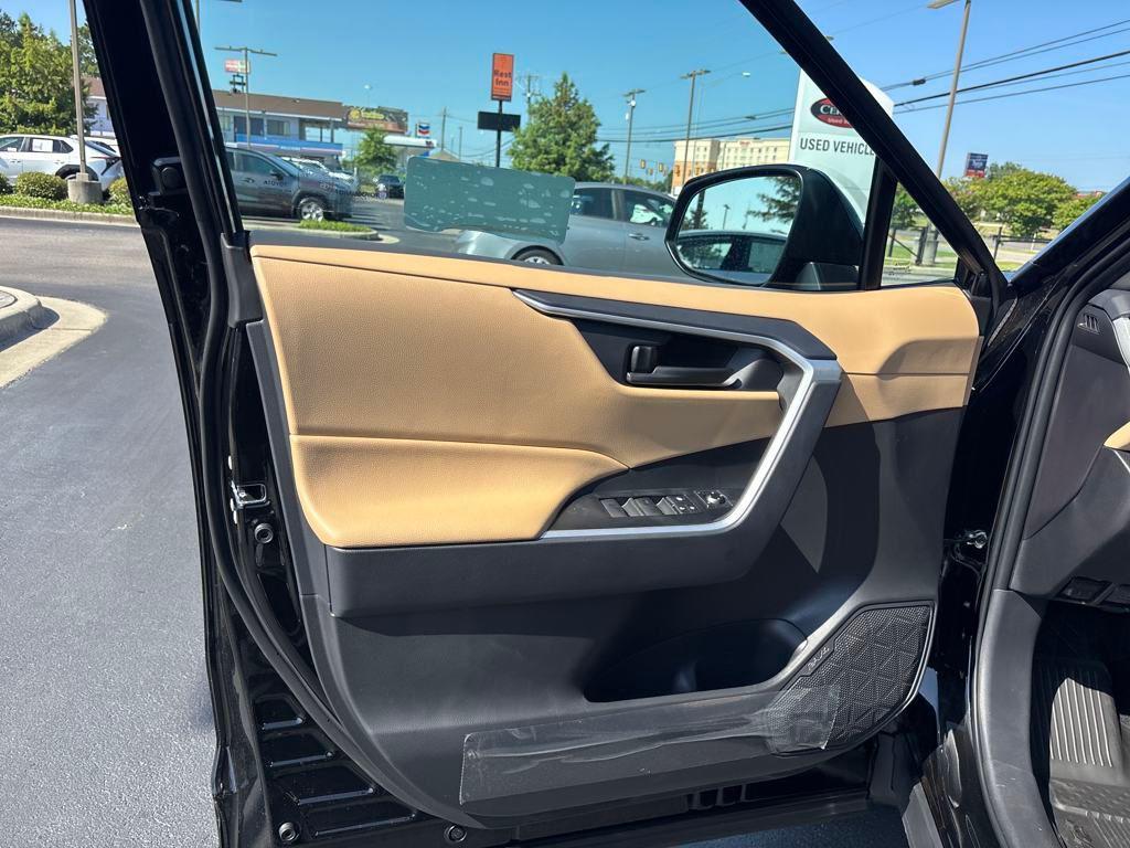 new 2025 Toyota RAV4 car, priced at $32,777