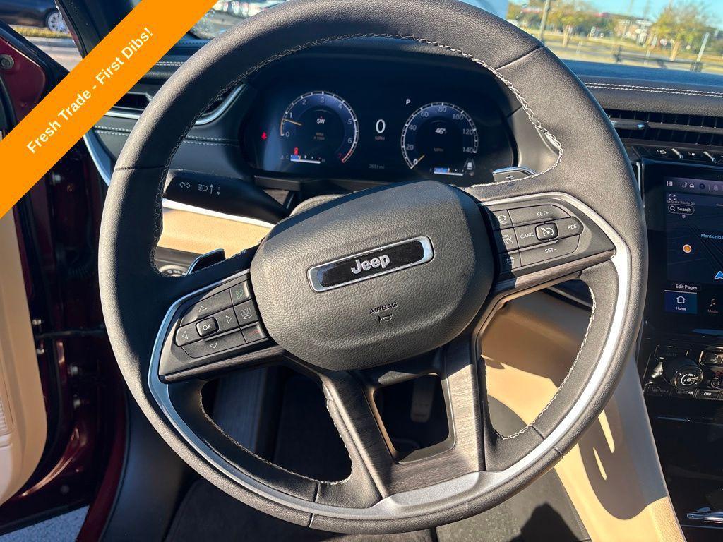 used 2025 Jeep Grand Cherokee car, priced at $40,100