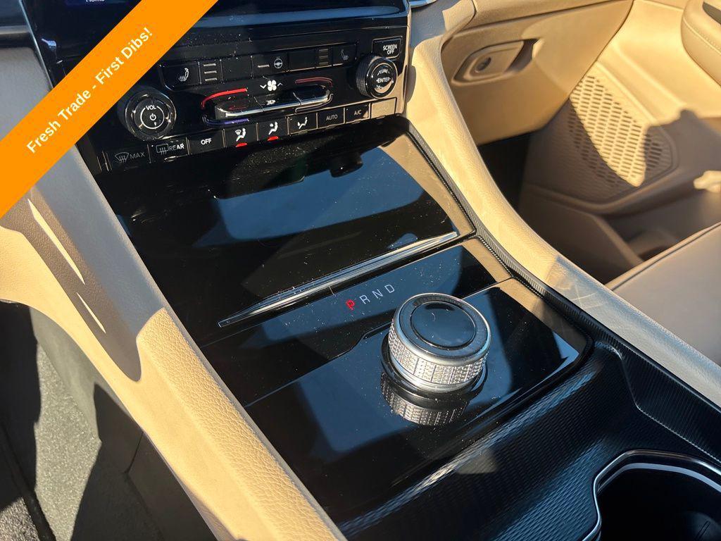 used 2025 Jeep Grand Cherokee car, priced at $40,100