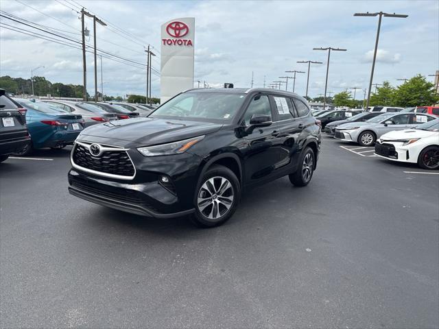 used 2024 Toyota Highlander car, priced at $42,387