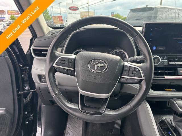 used 2024 Toyota Highlander car, priced at $42,300