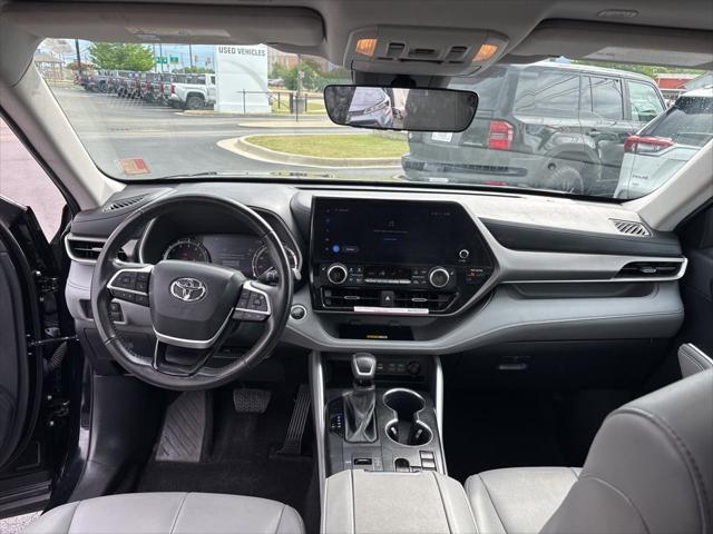 used 2024 Toyota Highlander car, priced at $42,387