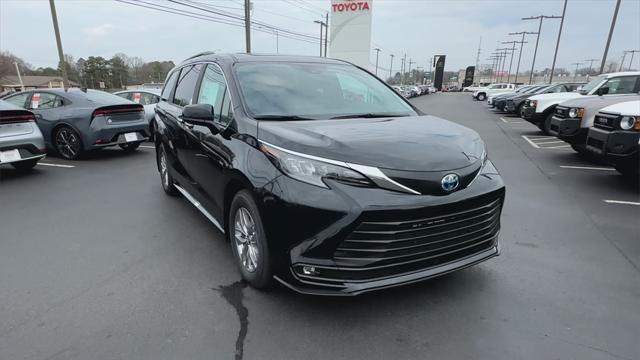 new 2025 Toyota Sienna car, priced at $49,725