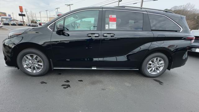 new 2025 Toyota Sienna car, priced at $49,725