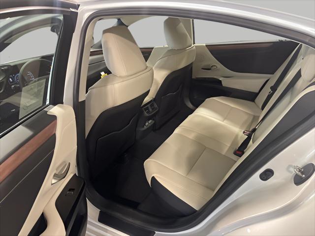 new 2025 Lexus ES 300h car, priced at $49,469