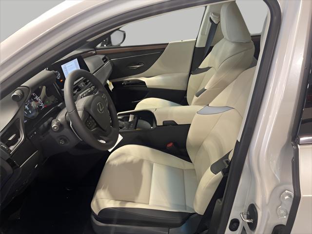 new 2025 Lexus ES 300h car, priced at $49,469