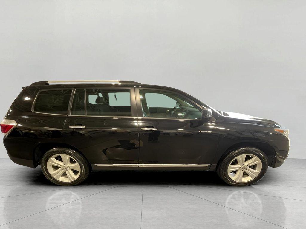 used 2012 Toyota Highlander car, priced at $11,874