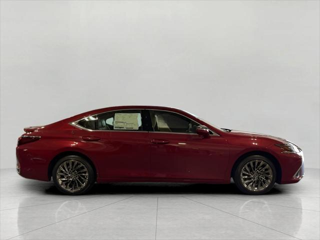 new 2025 Lexus ES 300h car, priced at $55,324