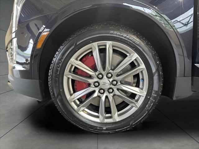used 2022 Cadillac XT5 car, priced at $33,632