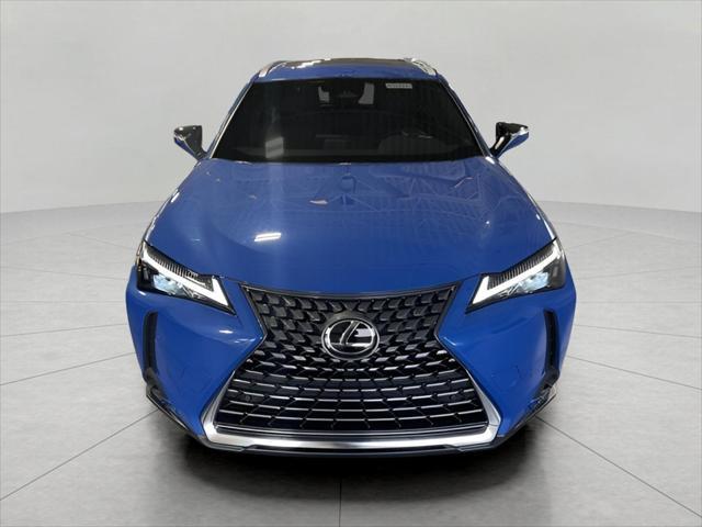 new 2025 Lexus UX 300h car, priced at $44,177