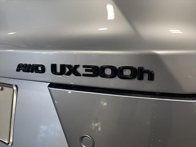 new 2025 Lexus UX 300h car, priced at $46,076