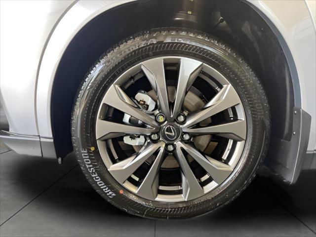 new 2025 Lexus UX 300h car, priced at $46,076