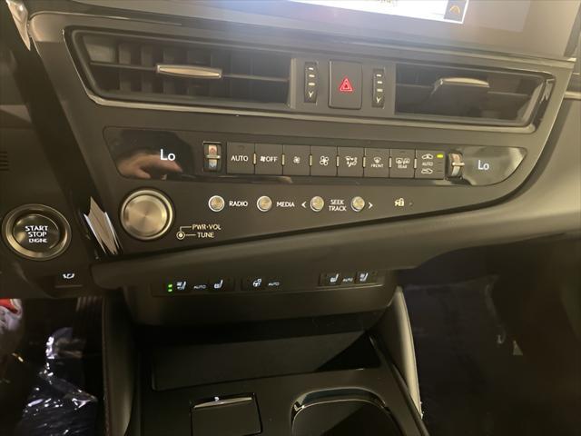 new 2025 Lexus ES 350 car, priced at $47,449