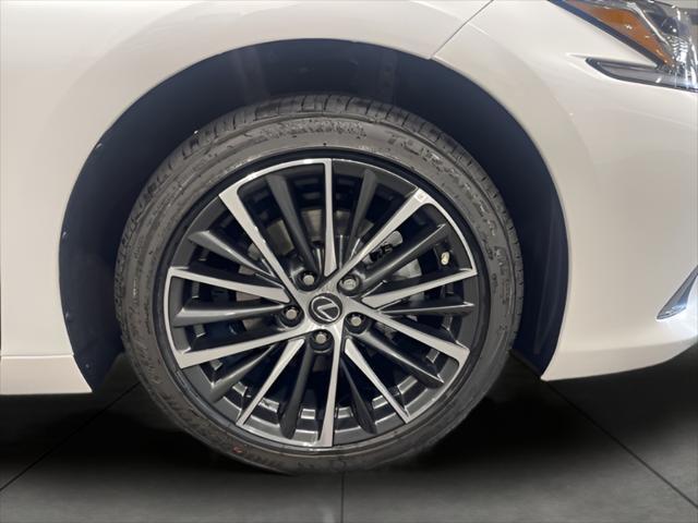 new 2025 Lexus ES 350 car, priced at $47,449