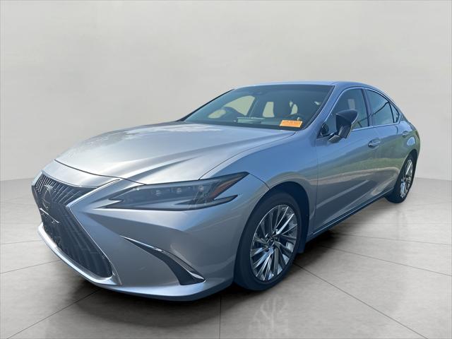 used 2023 Lexus ES 300h car, priced at $46,574