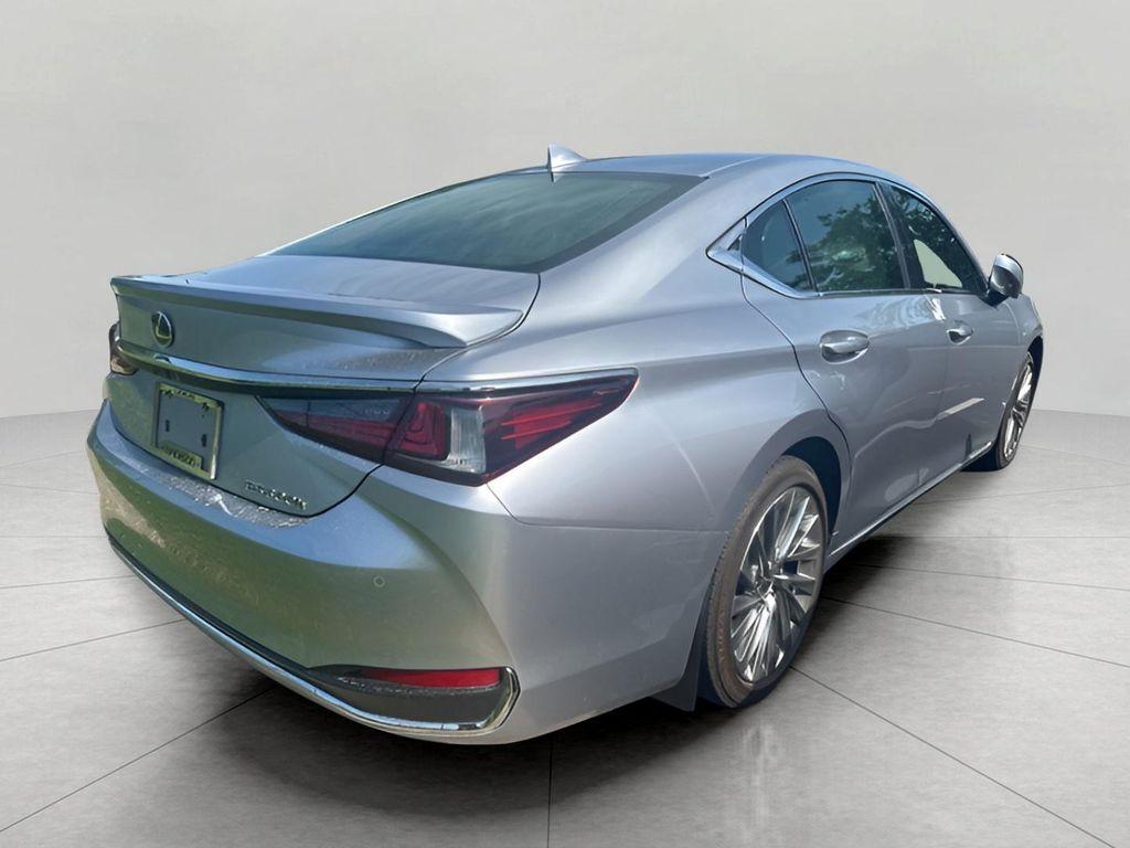 used 2023 Lexus ES 300h car, priced at $46,574