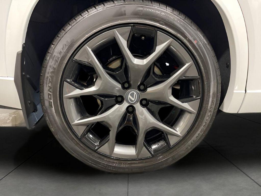 new 2026 Lexus TX 500h car, priced at $75,133