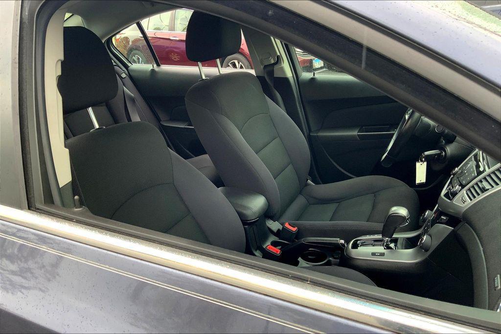 used 2014 Chevrolet Cruze car, priced at $6,995