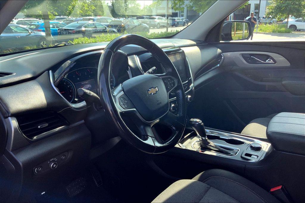 used 2020 Chevrolet Traverse car, priced at $17,334