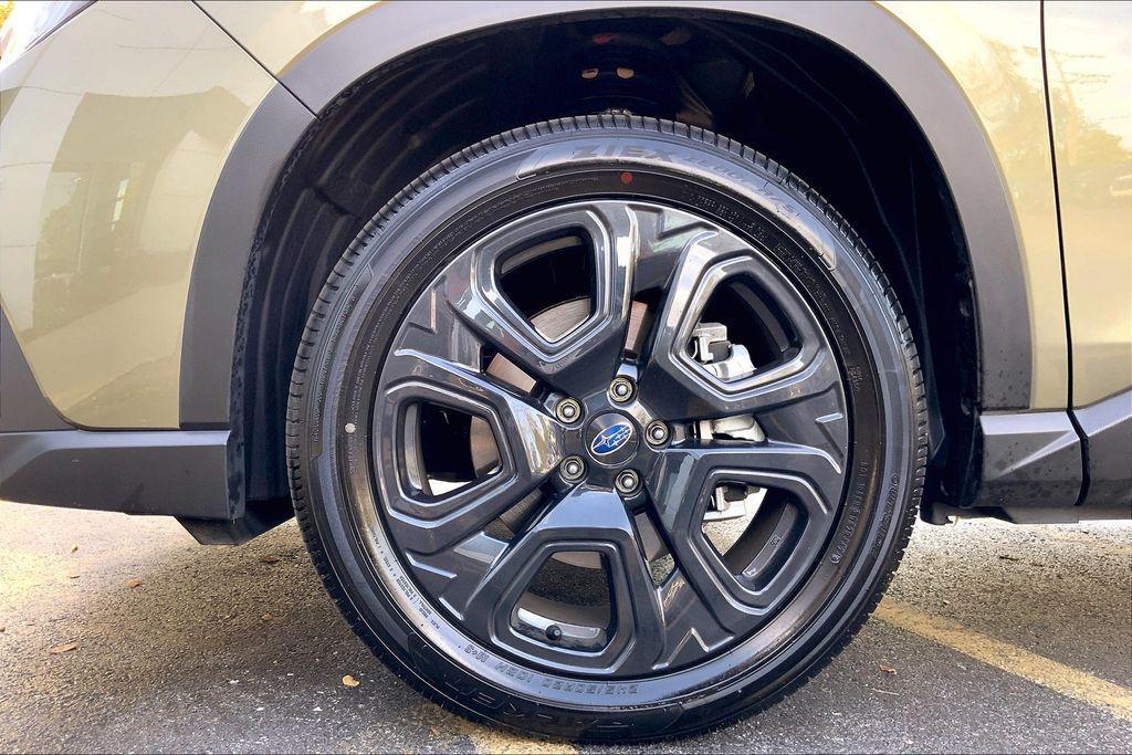 used 2025 Subaru Ascent car, priced at $40,507