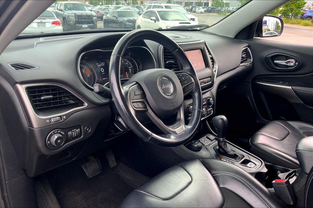 used 2020 Jeep Cherokee car, priced at $19,134