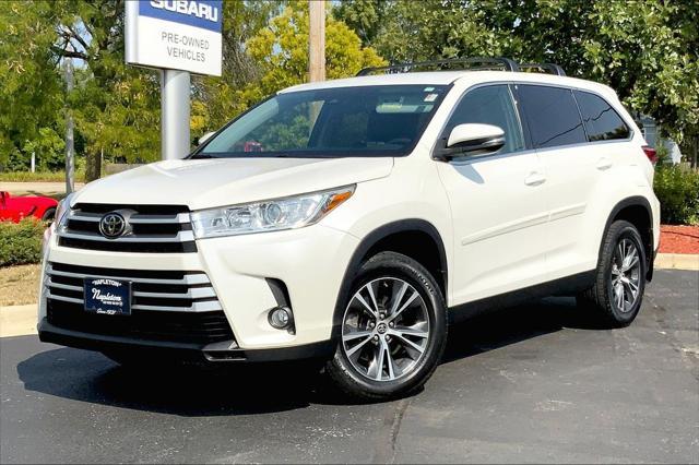 used 2019 Toyota Highlander car, priced at $27,514