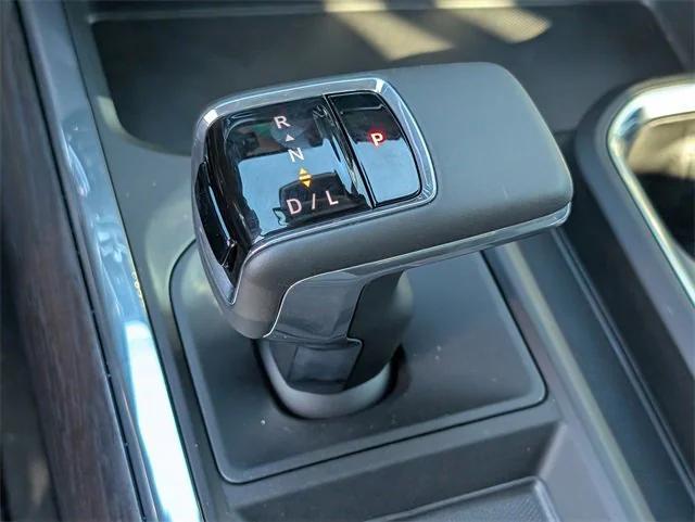 new 2025 GMC Sierra 1500 car, priced at $53,975