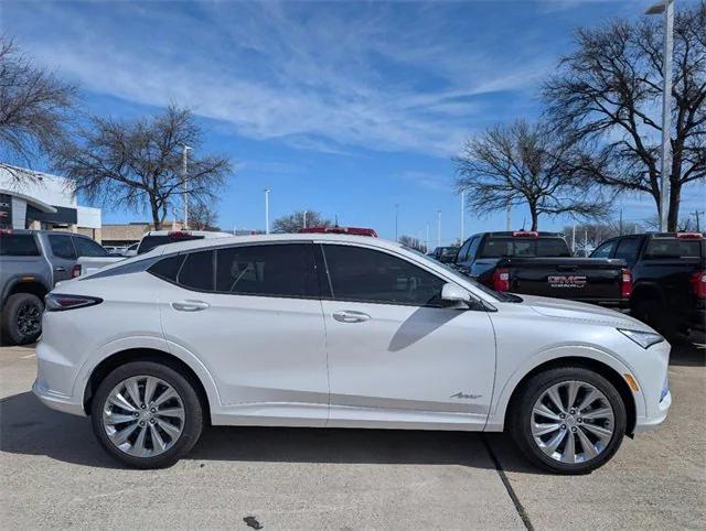 new 2025 Buick Envista car, priced at $29,535