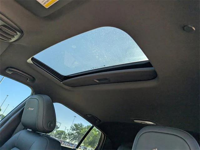 new 2025 Buick Envista car, priced at $30,735