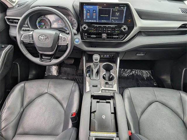 used 2022 Toyota Highlander Hybrid car, priced at $42,977