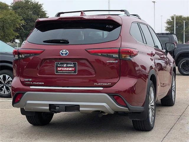 used 2022 Toyota Highlander Hybrid car, priced at $42,977