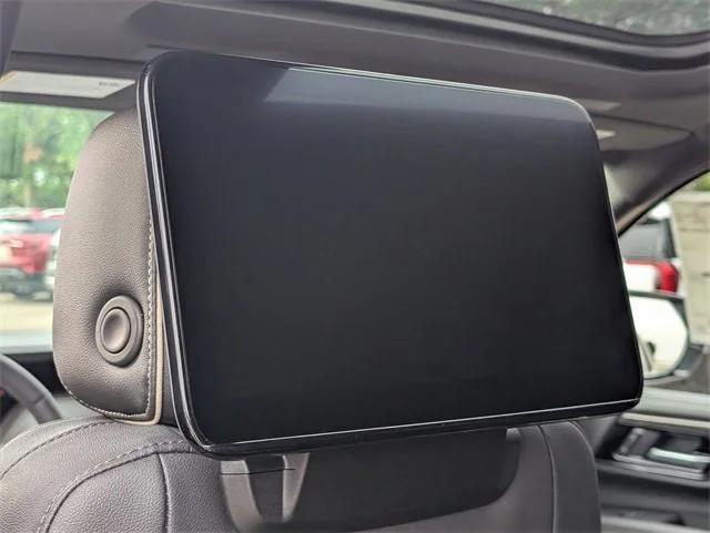 new 2025 GMC Yukon car, priced at $75,695