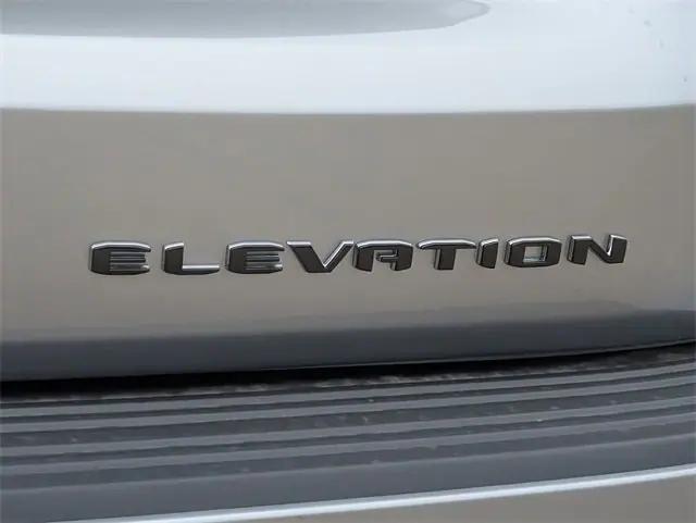 new 2025 GMC Yukon car, priced at $75,695