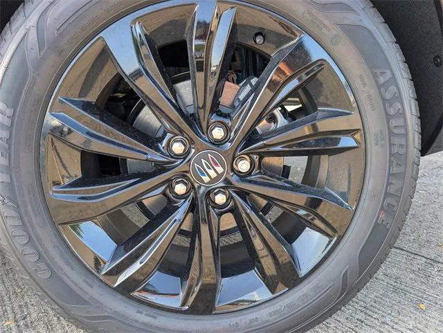 new 2025 Buick Envista car, priced at $25,330