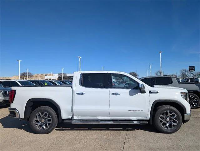 new 2025 GMC Sierra 1500 car, priced at $49,945