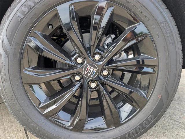 new 2025 Buick Envista car, priced at $26,340