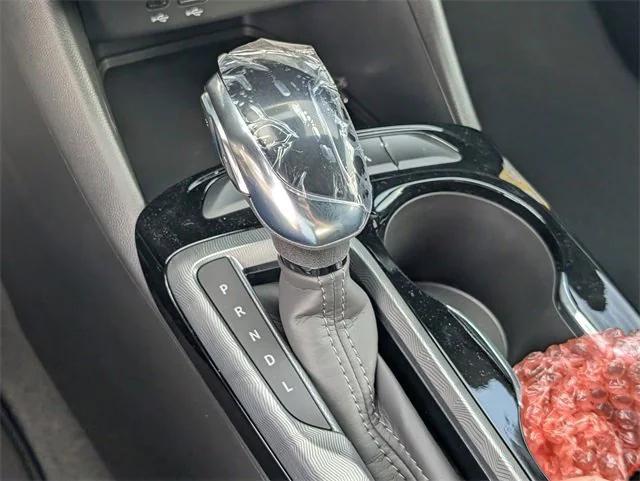 new 2025 Buick Envista car, priced at $26,340