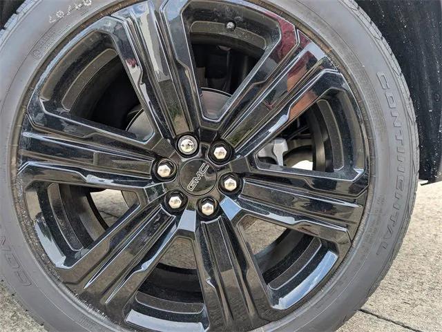 new 2025 GMC Acadia car, priced at $50,875