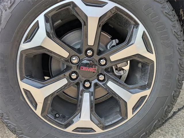 new 2025 GMC Yukon car, priced at $89,885