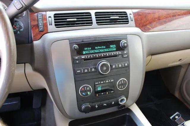 used 2013 GMC Yukon car, priced at $9,600