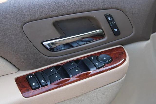 used 2013 GMC Yukon car, priced at $9,600