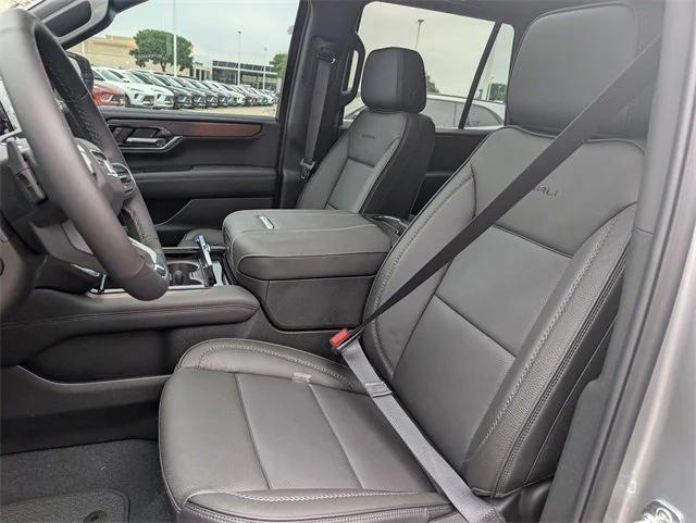 new 2025 GMC Yukon car, priced at $85,460
