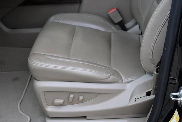 used 2019 GMC Yukon XL car, priced at $24,288