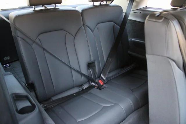 used 2024 Audi Q7 car, priced at $45,800