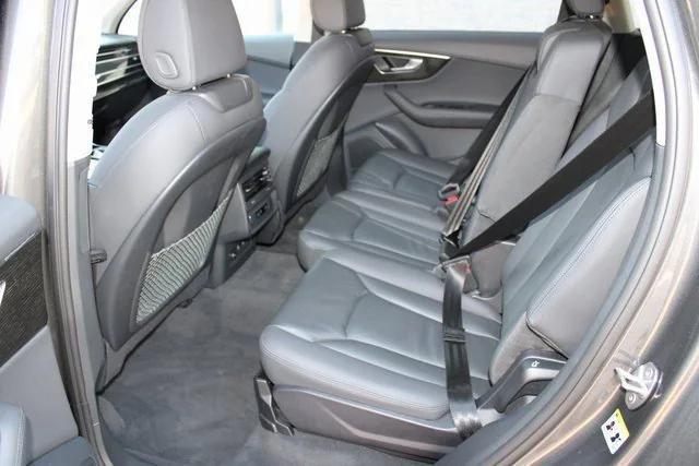 used 2024 Audi Q7 car, priced at $45,800